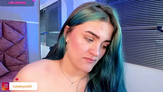 Snapshot of cattaleya___ chatting on 02-11-25, 07:02 cattaleya online show from 02-11-25, 07:02