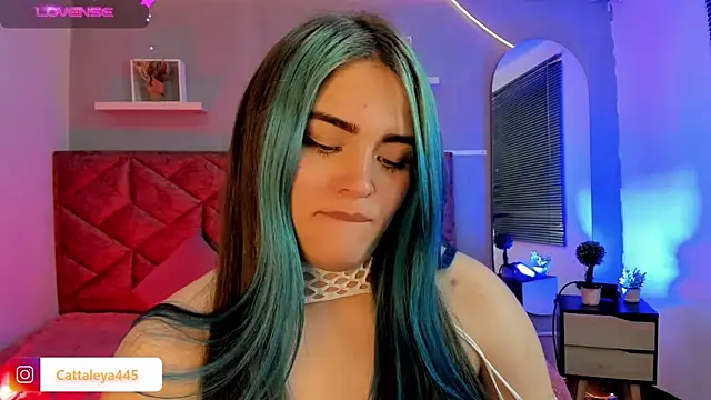 Snapshot of cattaleya___ chatting on 02-18-25, 06:59 cattaleya online show from 02-18-25, 06:59
