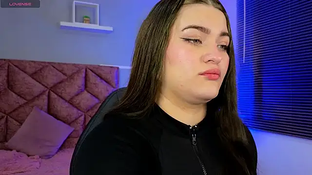 Snapshot of cattaleya___ chatting on 03-11-25, 03:05 cattaleya online show from 03-11-25, 03:05