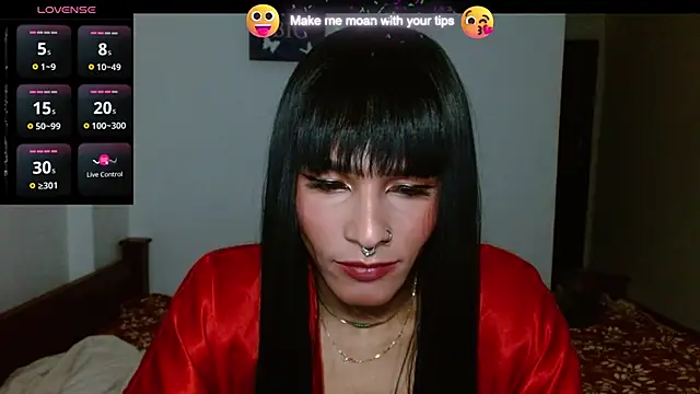 carolinemiller7 online show from 12-17-24, 08:12