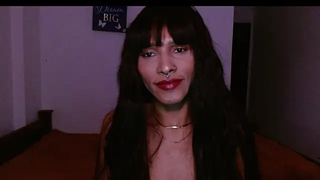 carolinemiller7 online show from 01-21-25, 09:13