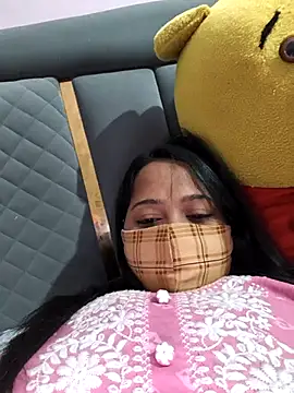 Snapshot of Samarya-78 chatting on 10-23-25, 08:40 Samarya-78 online show from 10-23-25, 08:40