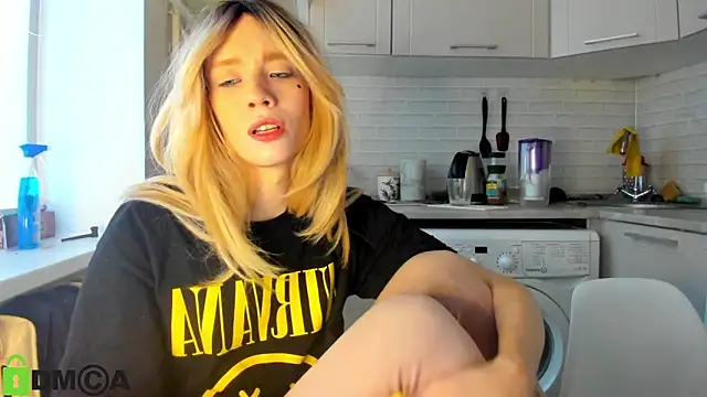  Alice Kitty online show from 12-26-24, 09:44