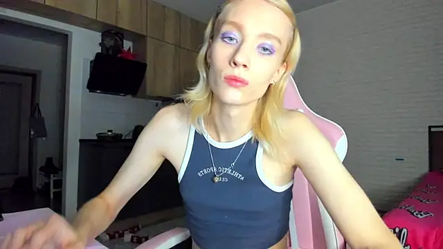  Alice Kitty online show from 01-13-26, 09:03