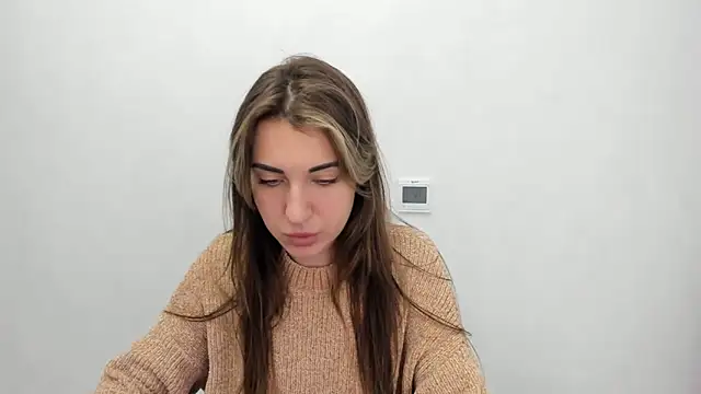 Snapshot of Summmmersky chatting on 02-04-25, 09:07 Summmmersky online show from 02-04-25, 09:07