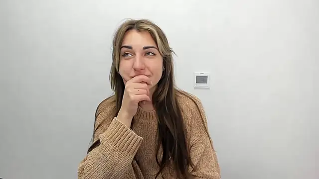 Snapshot of Summmmersky chatting on 02-07-25, 03:41 Summmmersky online show from 02-07-25, 03:41