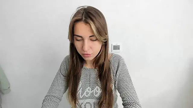 Snapshot of Summmmersky chatting on 02-11-25, 09:09 Summmmersky online show from 02-11-25, 09:09