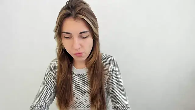 Snapshot of Summmmersky chatting on 03-02-25, 02:32 Summmmersky online show from 03-02-25, 02:32