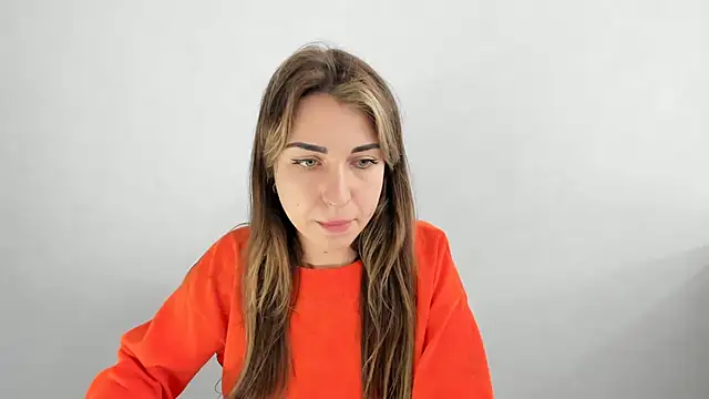 Snapshot of Summmmersky chatting on 03-10-25, 10:37 Summmmersky online show from 03-10-25, 10:37