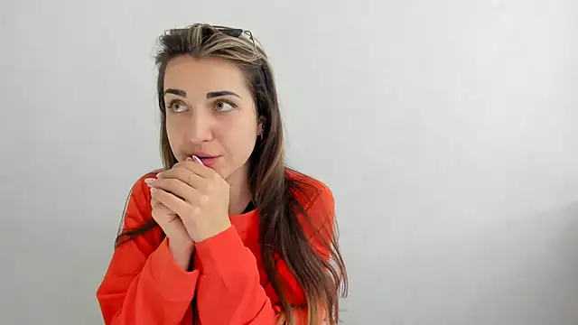 Snapshot of Summmmersky chatting on 03-11-25, 03:02 Summmmersky online show from 03-11-25, 03:02