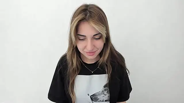 Snapshot of Summmmersky chatting on 03-16-25, 04:45 Summmmersky online show from 03-16-25, 04:45