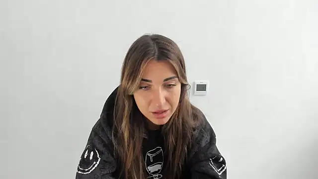 Snapshot of Summmmersky chatting on 10-02-25, 08:43 Summmmersky online show from 10-02-25, 08:43