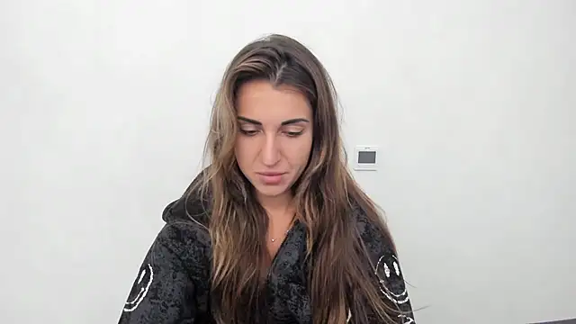 Snapshot of Summmmersky chatting on 10-04-25, 09:02 Summmmersky online show from 10-04-25, 09:02