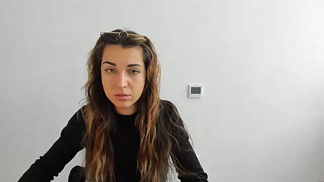 Snapshot of Summmmersky chatting on 10-23-25, 07:51 Summmmersky online show from 10-23-25, 07:51