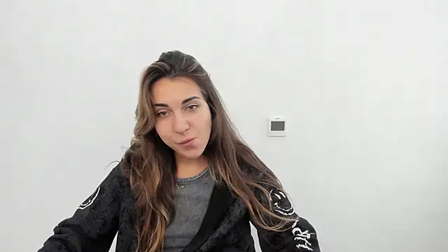 Snapshot of Summmmersky chatting on 10-24-25, 07:16 Summmmersky online show from 10-24-25, 07:16