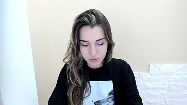 Snapshot of Summmmersky chatting on 11-23-25, 01:22 Summmmersky online show from 11-23-25, 01:22