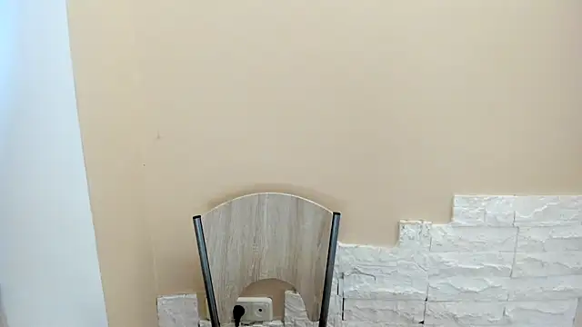 Snapshot of Summmmersky chatting on 11-24-25, 11:32 Summmmersky online show from 11-24-25, 11:32