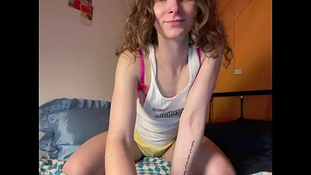 MikkyMoony online show from 09-20-25, 06:20