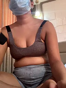 Snapshot of samayra124 chatting on 11-12-25, 10:04 samayra124 online show from 11-12-25, 10:04