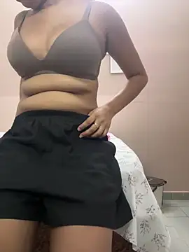 Snapshot of samayra124 chatting on 12-20-25, 10:11 samayra124 online show from 12-20-25, 10:11