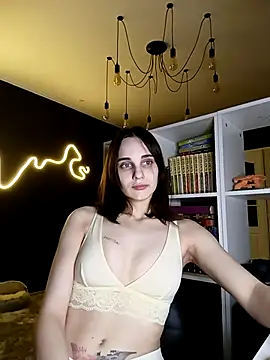 Snapshot of Myotoxis chatting on 02-15-26, 06:04 Myotoxis online show from 02-15-26, 06:04