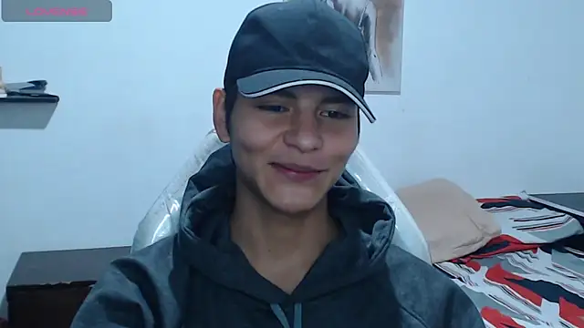 alanprince44 online show from 01-10-25, 03:50
