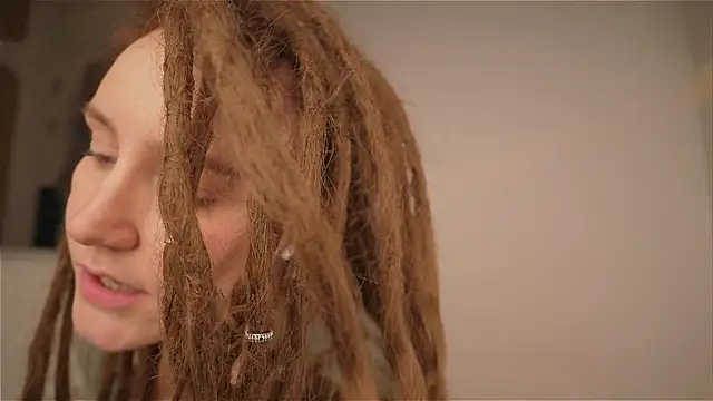 Winnie sweet online show from 04-04-26, 02:14