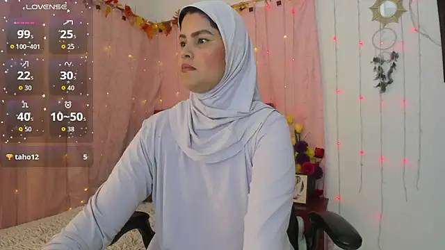 AishaAmin  online show from 02-10-26, 12:20