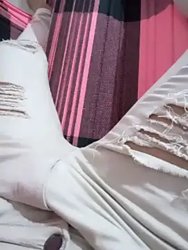 maikinhopL online show from 03-11-25, 04:32