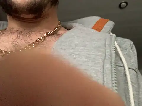 Snapshot of ArtemMR chatting on 12-11-24, 07:09 ArtemMR online show from 12-11-24, 07:09