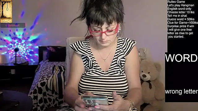 Snapshot of YourDreamLoverr chatting on 07-12-26, 11:18 YourDreamLoverr online show from 07-12-26, 11:18