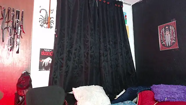 Snapshot of niakat_ chatting on 03-11-25, 04:32 niakat  online show from 03-11-25, 04:32