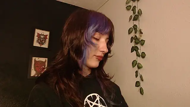 Snapshot of niakat_ chatting on 01-17-26, 11:41 niakat online show from 01-17-26, 11:41