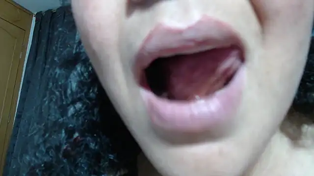 Sharickleon11 online show from 02-04-25, 02:28