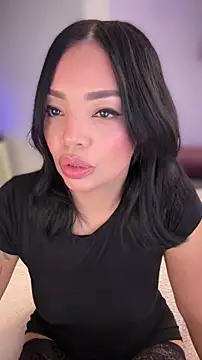 Sara LipsX online show from 03-29-26, 01:49