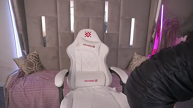 Snapshot of SonnyKage chatting on 03-10-25, 02:50 SonnyKage online show from 03-10-25, 02:50