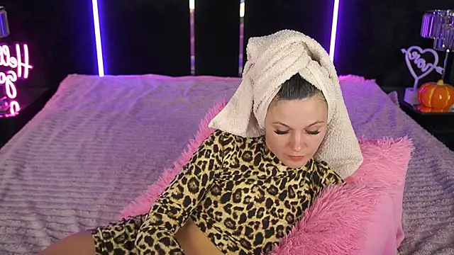 Snapshot of SonnyKage chatting on 11-23-25, 10:20 SonnyKage online show from 11-23-25, 10:20