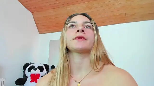 Snapshot of AtheneaRossi chatting on 02-26-25, 04:56 AtheneaRossi online show from 02-26-25, 04:56