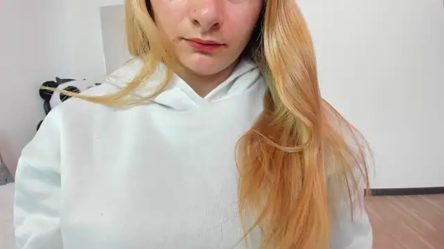 Snapshot of AtheneaRossi chatting on 03-13-25, 02:55 AtheneaRossi online show from 03-13-25, 02:55