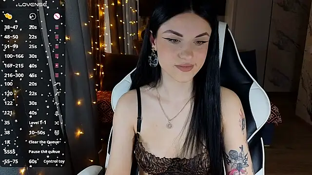 Mary   Moore online show from 12-05-24, 06:43