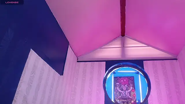 Snapshot of vitoria23_ chatting on 05-01-26, 01:48 vitoria23 online show from 05-01-26, 01:48