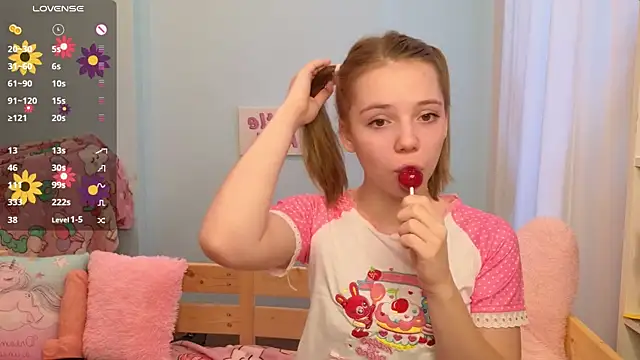 PrincessLittleKiki online show from 10-07-25, 07:16