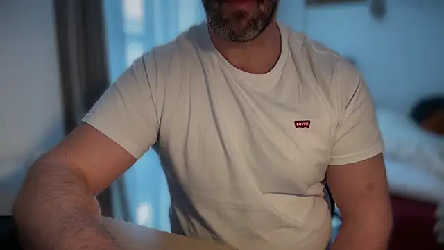 Mr Beef online show from 01-11-26, 01:27