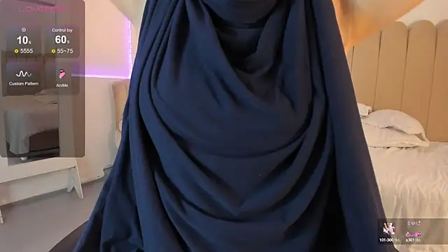 Snapshot of anna-henao chatting on 12-14-24, 12:33 anna-henao online show from 12-14-24, 12:33