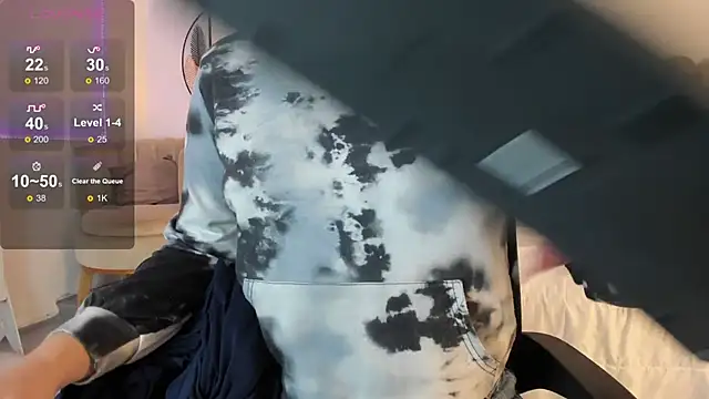 Snapshot of anna-henao chatting on 12-20-24, 12:49 anna-henao online show from 12-20-24, 12:49