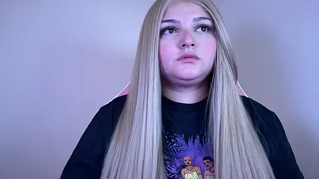 SweetPaige  online show from 02-03-25, 01:40