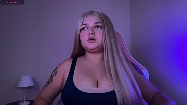 SweetPaige  online show from 02-27-25, 07:47