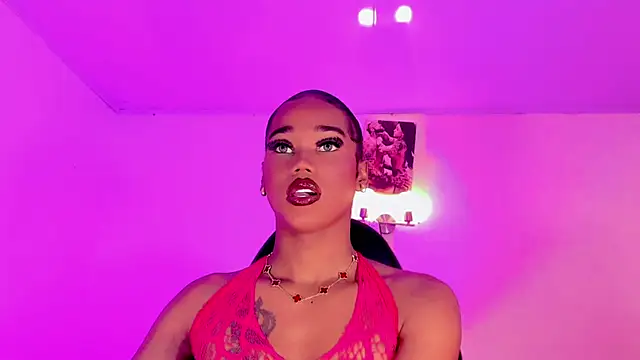 naomy  xx online show from 11-18-25, 02:54