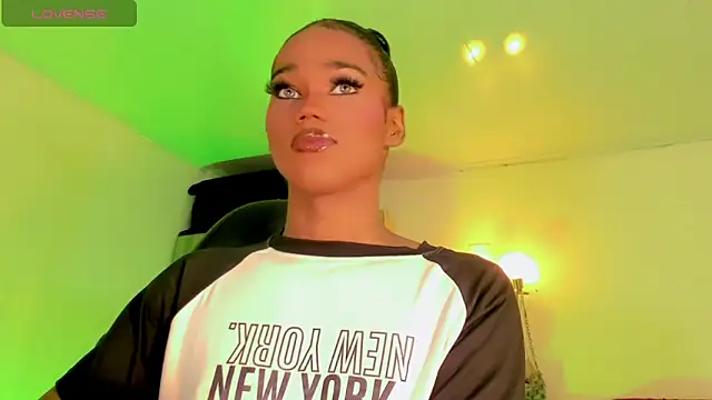 naomy  xx online show from 03-31-26, 03:30