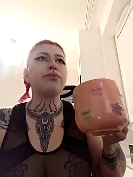 divine eve online show from 02-23-25, 09:05